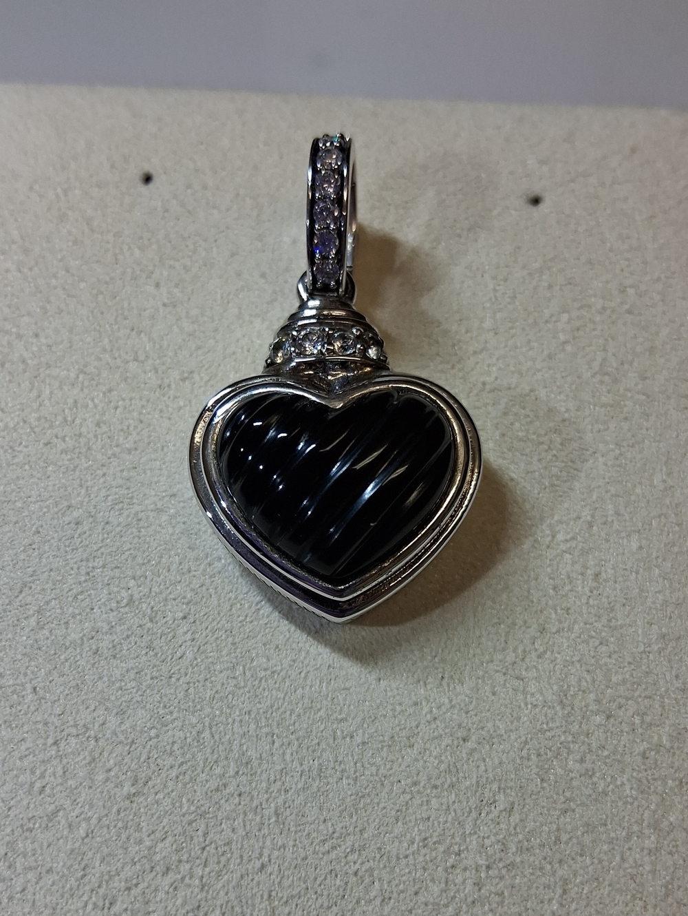 ✨️Judith Ripka✨️ Black Onyx Heart Enhancer-Sterling Silver with cz Stones